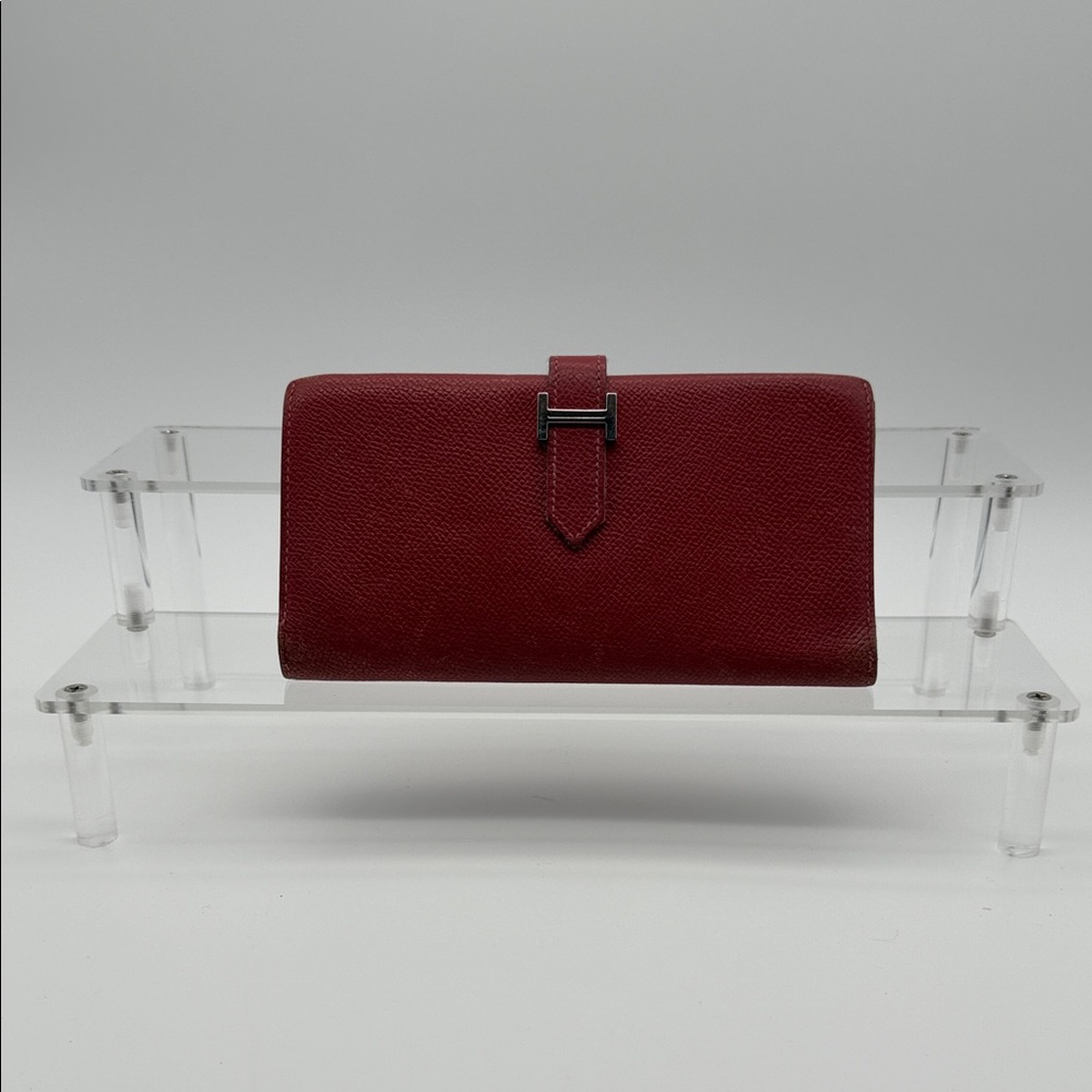 5️⃣0️⃣0️⃣ Hermès Béarn wallet in Mysore goatskin leather. 